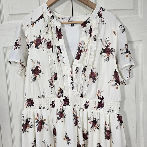 Torrid Size 2 Ivory Floral Smocked Chiffon Dress Plus 2X‎ Summer Sun Dress - Picture 4 of 9